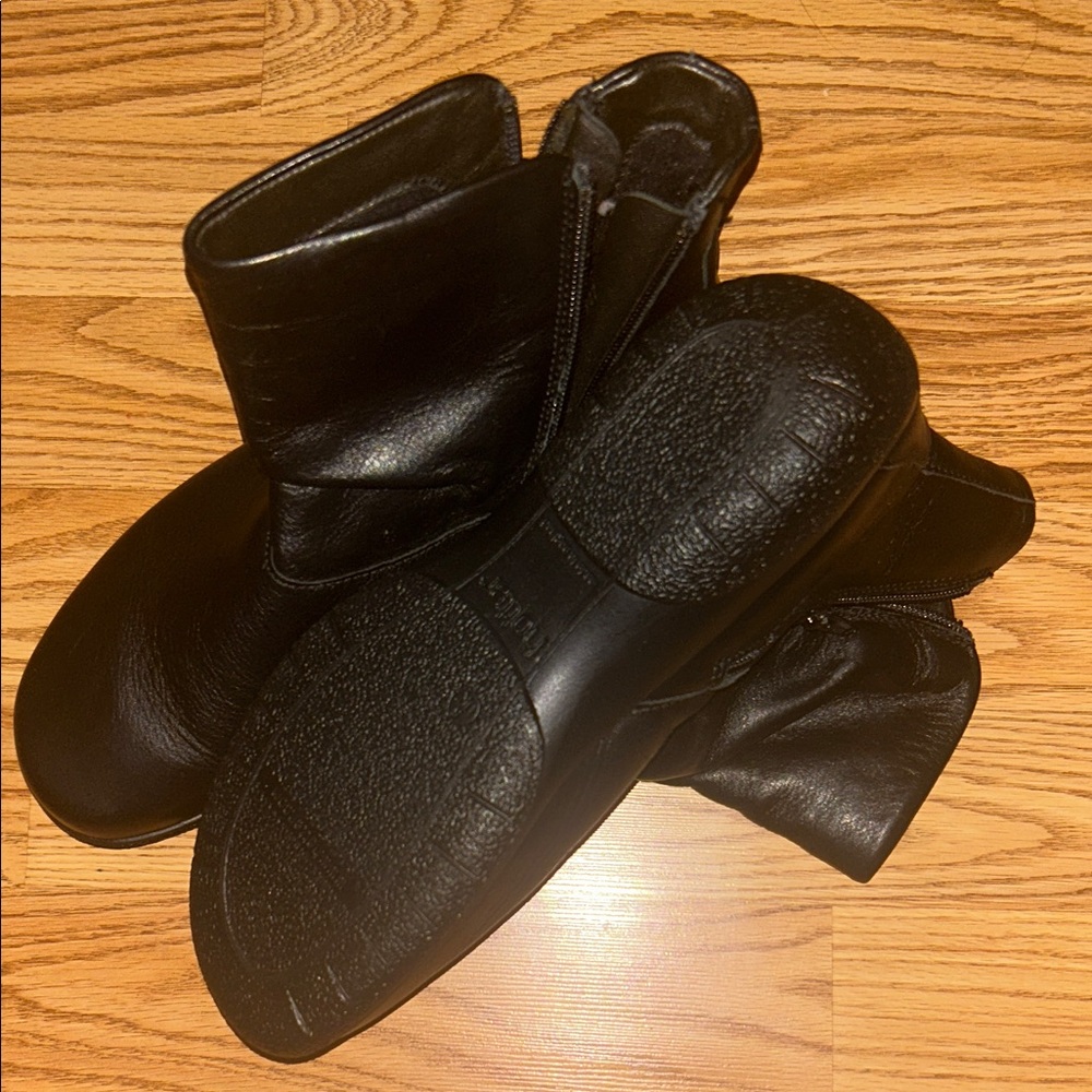 Hotter Black Leather Boots “ whisper “ size 7. Brand new. Never worn - Picture 7 of 8